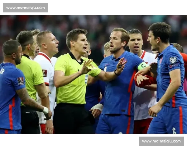 索斯盖特自荐波兰遭拒?年薪过高成拦路虎 索斯盖特自荐波兰遭拒?年薪过高成拦路虎