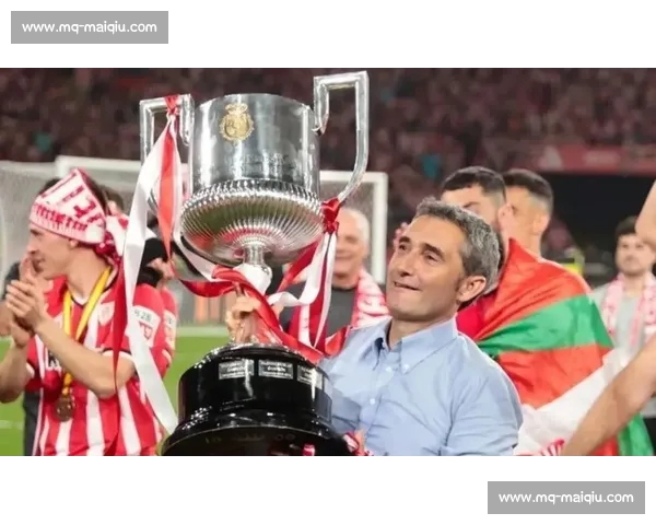 裁判视角直击！奥利塞奔袭半场破曼联，顶级速度震撼全场